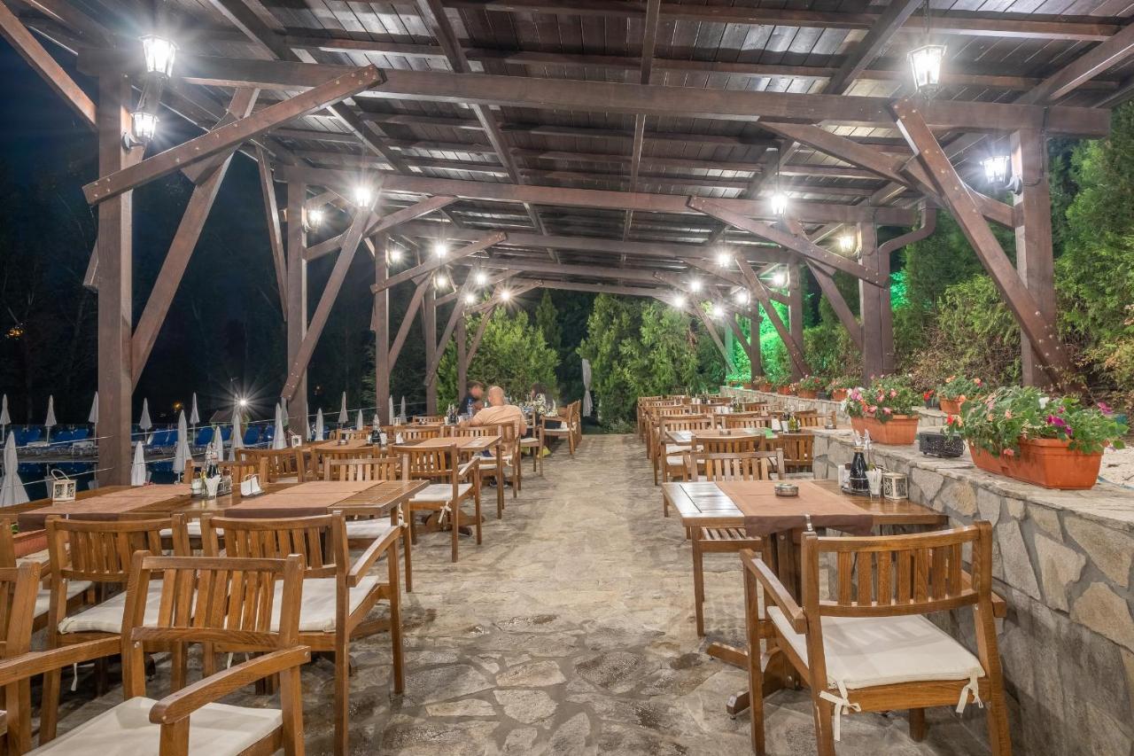 Park Hotel Asenevtsi Veliko Tŭrnovo Exterior foto