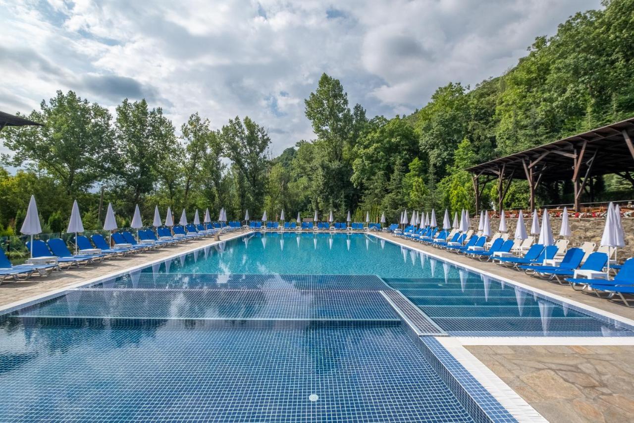 Park Hotel Asenevtsi Veliko Tŭrnovo Exterior foto