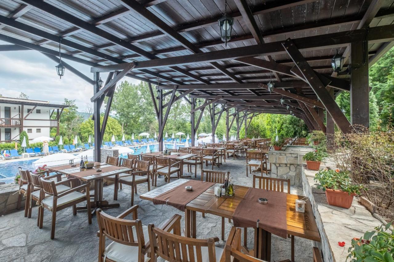 Park Hotel Asenevtsi Veliko Tŭrnovo Exterior foto
