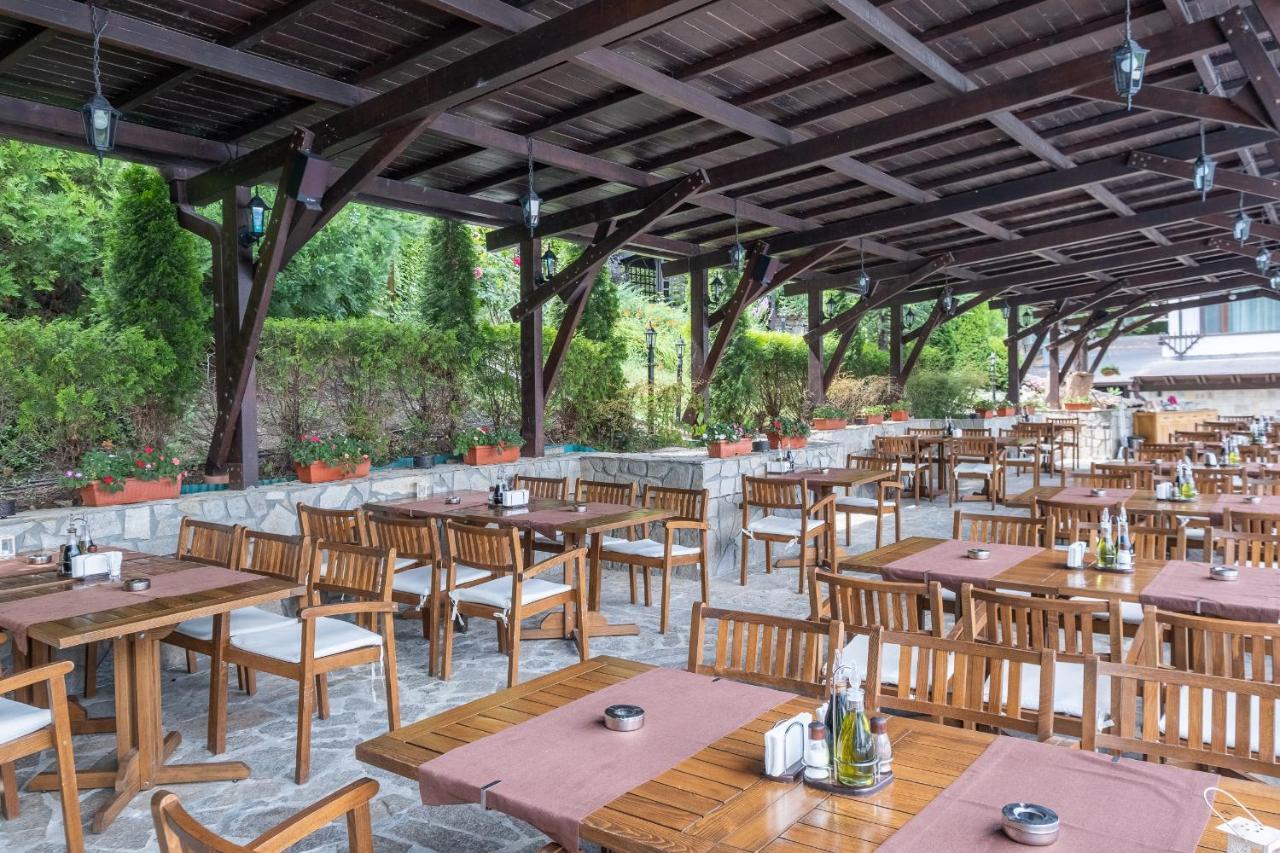 Park Hotel Asenevtsi Veliko Tŭrnovo Exterior foto