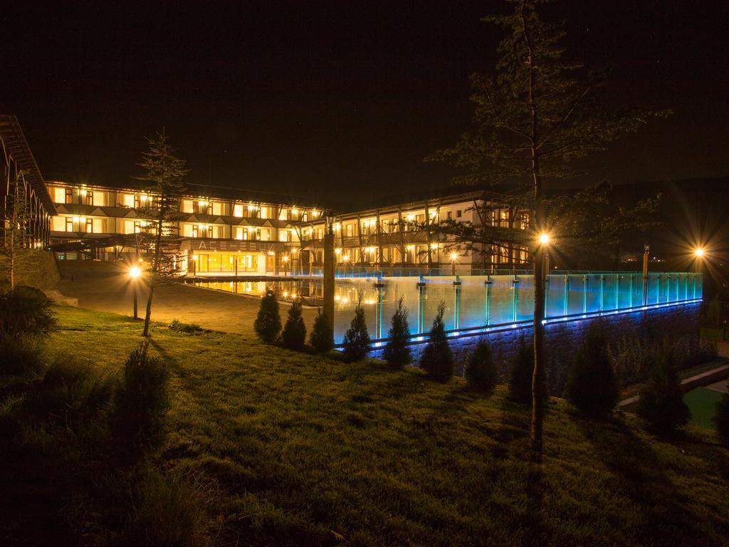 Park Hotel Asenevtsi Veliko Tŭrnovo Exterior foto