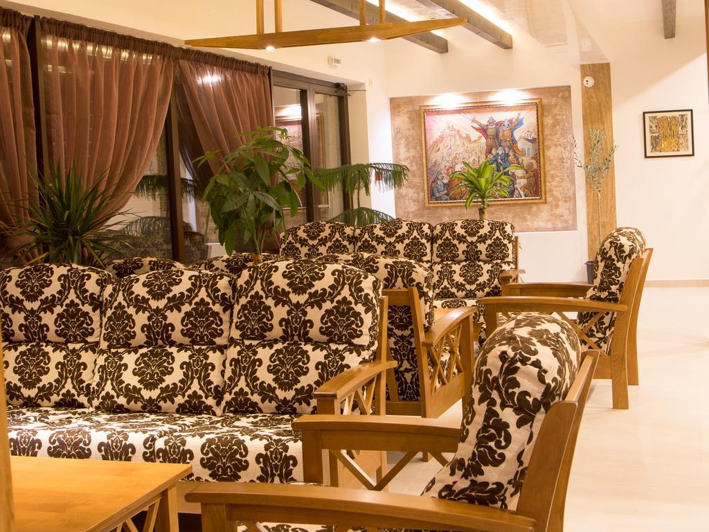 Park Hotel Asenevtsi Veliko Tŭrnovo Exterior foto